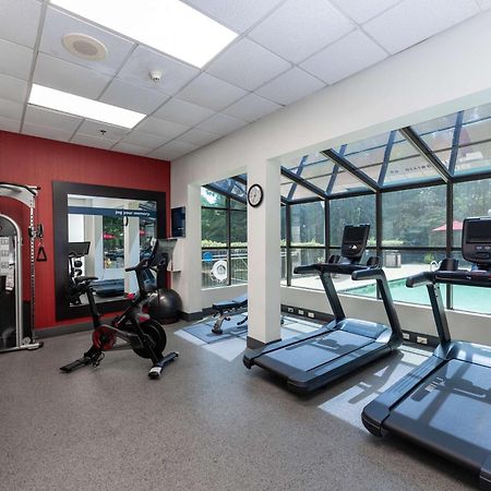 Hampton Inn & Suites Raleigh Cary Lenovo Center מראה חיצוני תמונה