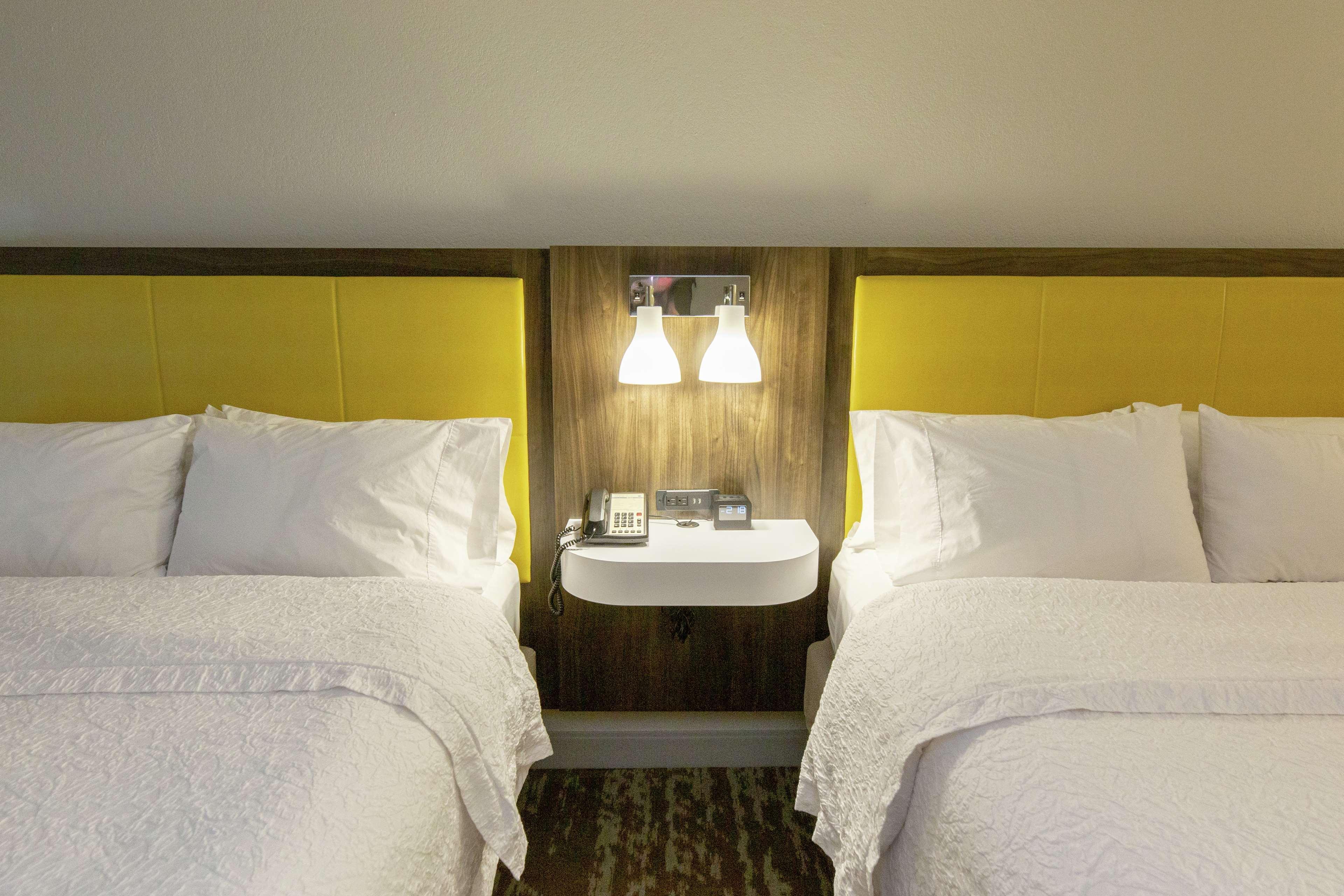 Hampton Inn & Suites Raleigh Cary Lenovo Center מראה חיצוני תמונה