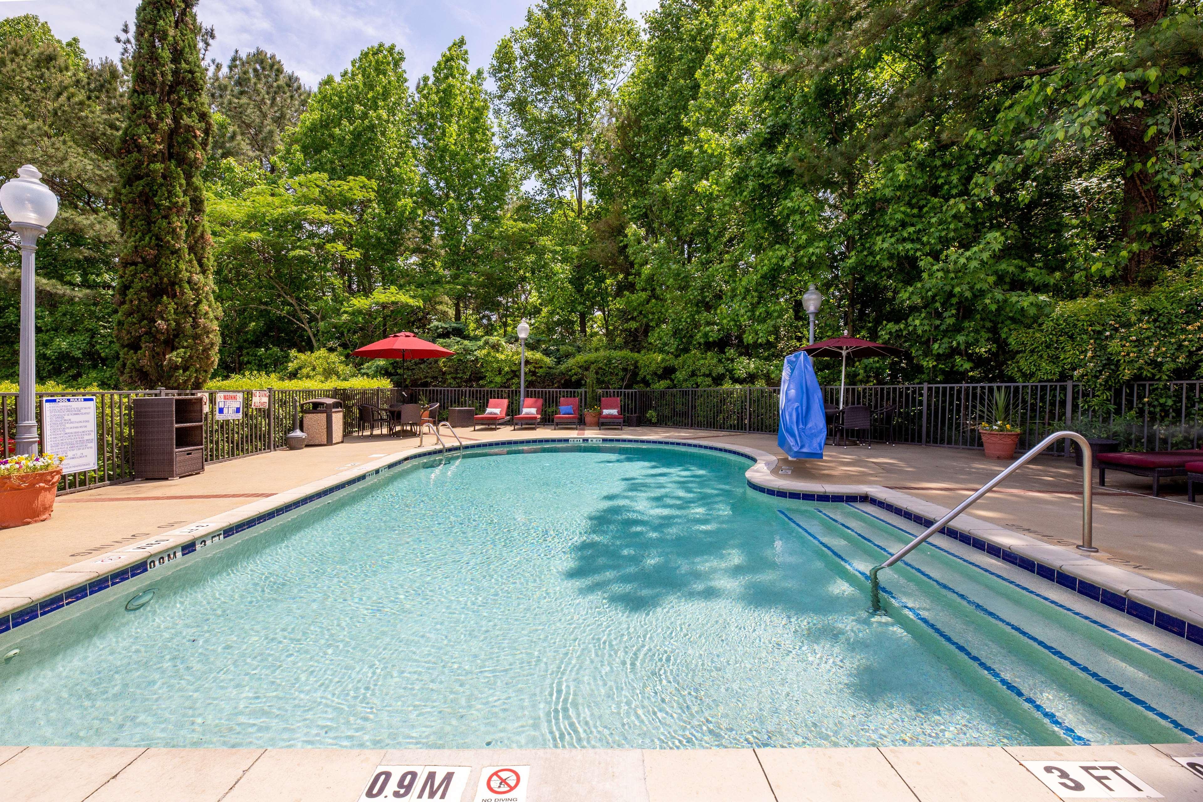 Hampton Inn & Suites Raleigh Cary Lenovo Center מראה חיצוני תמונה