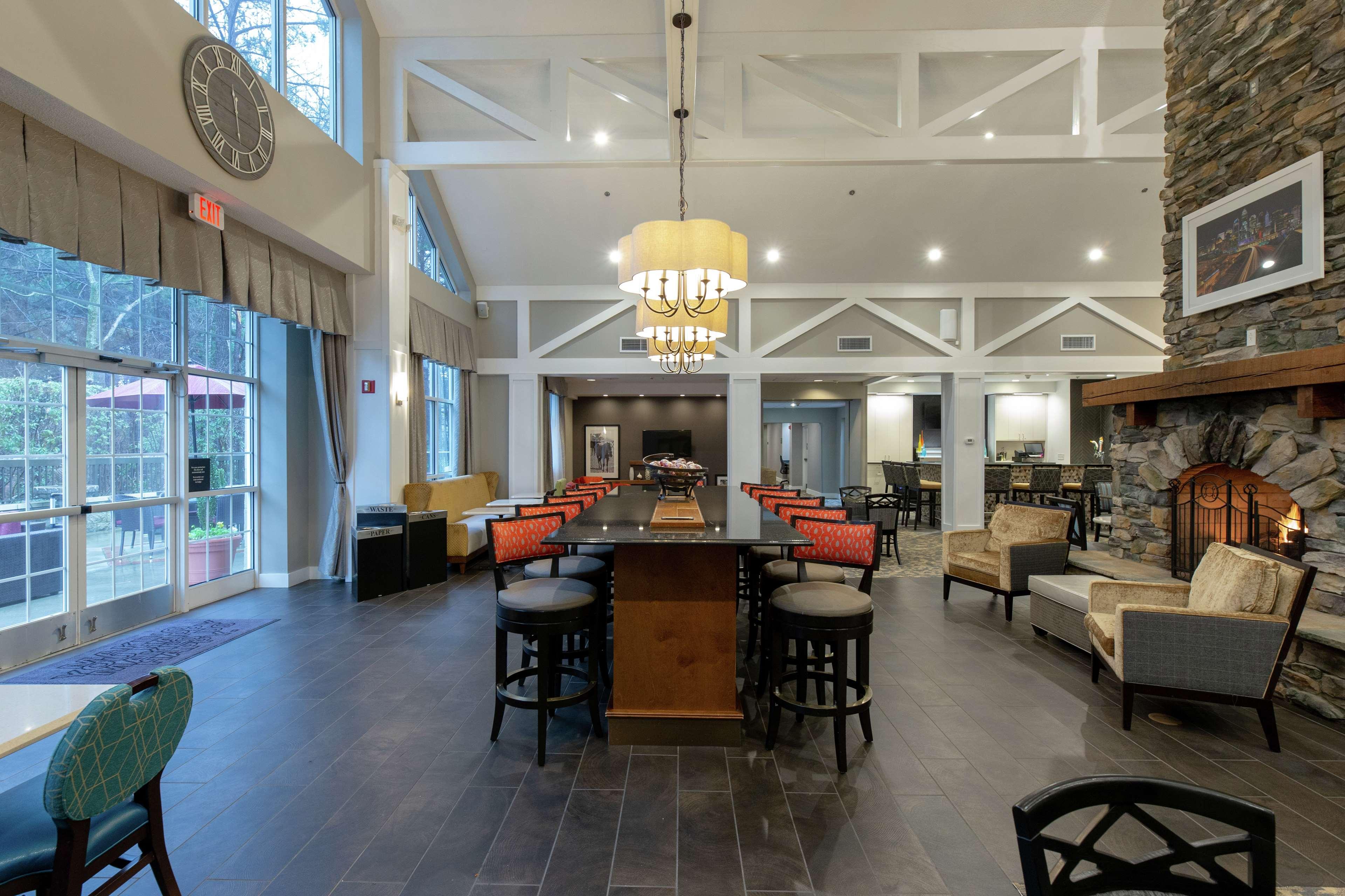 Hampton Inn & Suites Raleigh Cary Lenovo Center מראה חיצוני תמונה