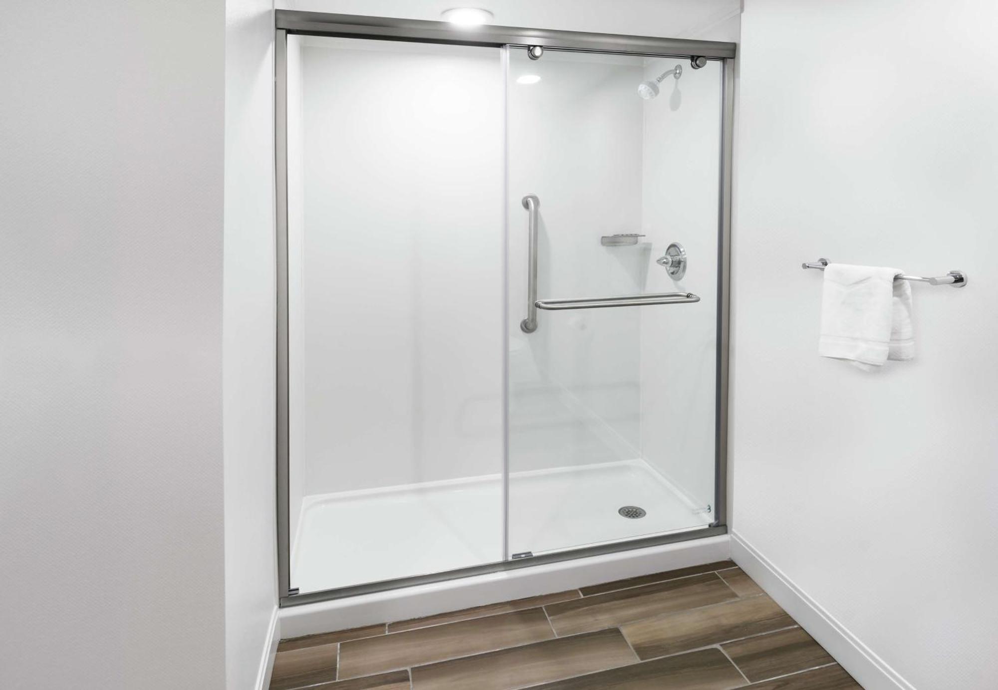 Hampton Inn & Suites Raleigh Cary Lenovo Center מראה חיצוני תמונה