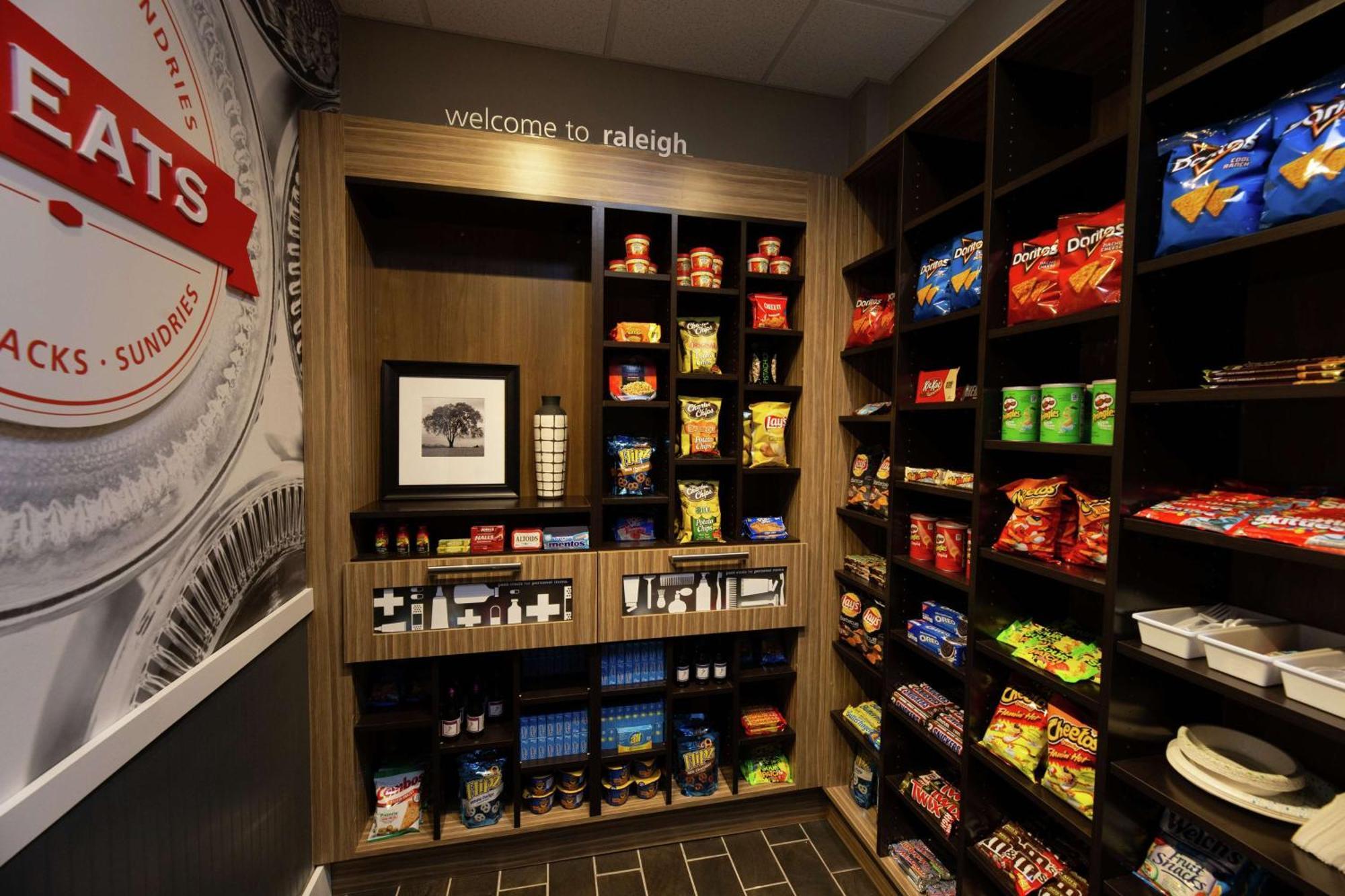 Hampton Inn & Suites Raleigh Cary Lenovo Center מראה חיצוני תמונה