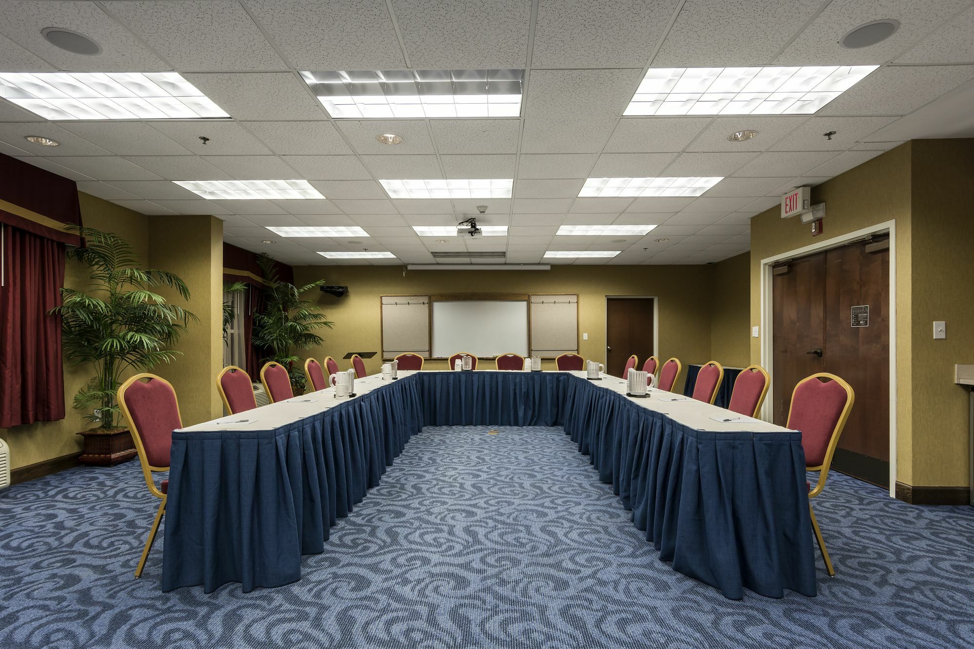Hampton Inn & Suites Raleigh Cary Lenovo Center מראה חיצוני תמונה